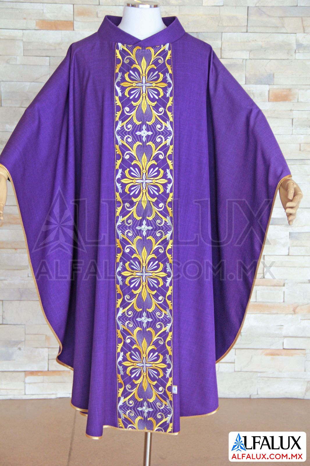 30 SAN MIGUEL Alfalux Casulla Central 50 (1)